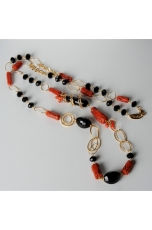 Collana, corallo rosso,  agata nera