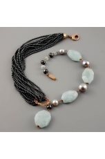 Collier Acquamarina, perle grigie, ematite 2 mm