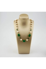 Collier perle di fiume, agata verde smeraldo