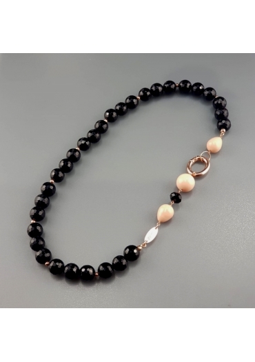 https://www.marako.it/2242-4262-thickbox/collier-agata-nera-corallo-rosa.jpg