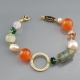 bracciale agata arancione, quarzo rutilato verde, perle coltivate, quarzo cipria