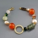 bracciale agata arancione, quarzo rutilato verde, perle coltivate, quarzo cipria