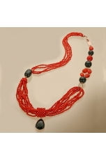 Collana corallo bamboo rosso e agata nera